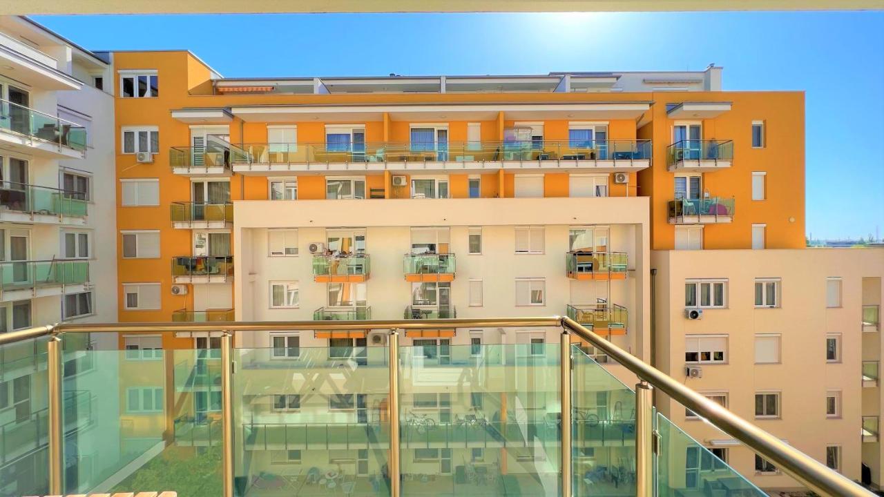 Cosy Living Apartment W Balcony Budapest Exterior foto